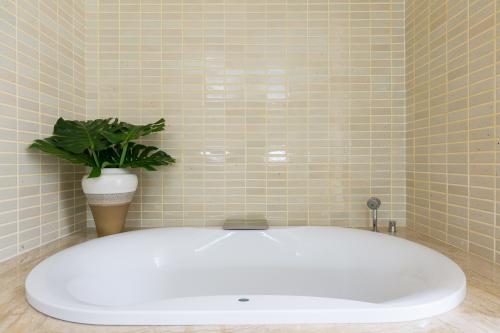 mkn_b_bathroom_1-4